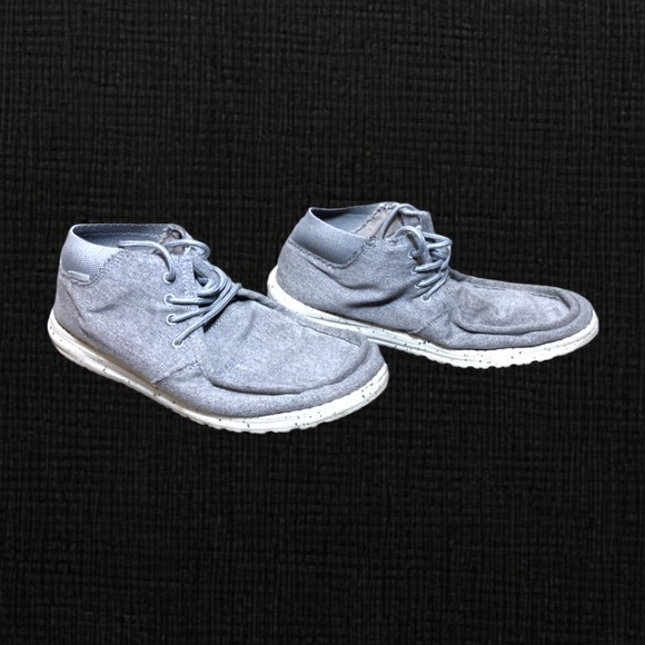 Hey Dude Wayne High Top Shoes - Picture 1 of 8